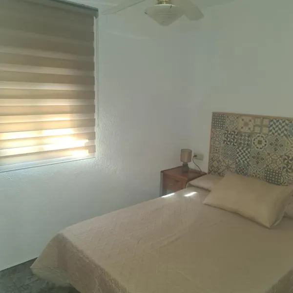 Apartamento Mari, hotell i Agua Amarga