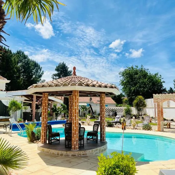 Le Mas des Mathes, Chambres d'hôtes, Studios – hotel w mieście Les Mathes