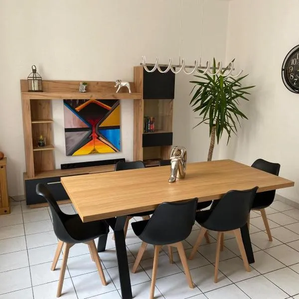 APPARTEMENT SPACIEUX, hotel v destinácii Orange