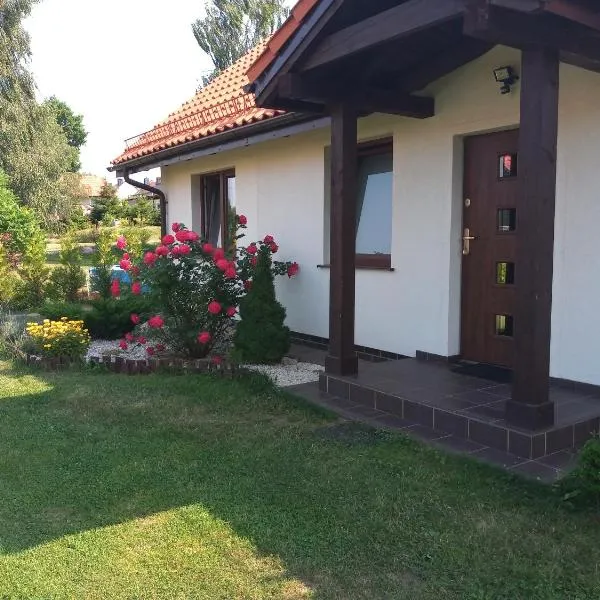 Dom Mazurska Apartamenty, hotel sa Rydzewo