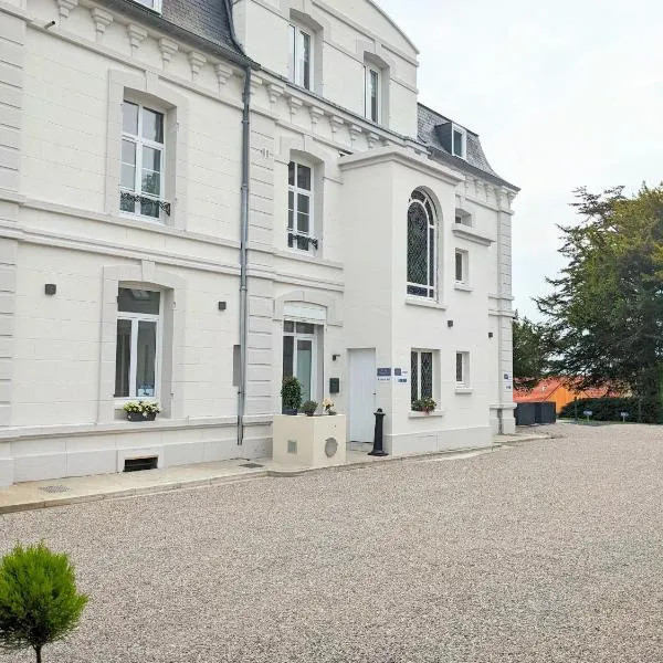 Hôtel Échappée en Baie - Parking privé gratuit dont forfaits bornes électriques réservable, hotel v destinácii Saint-Valery-sur-Somme