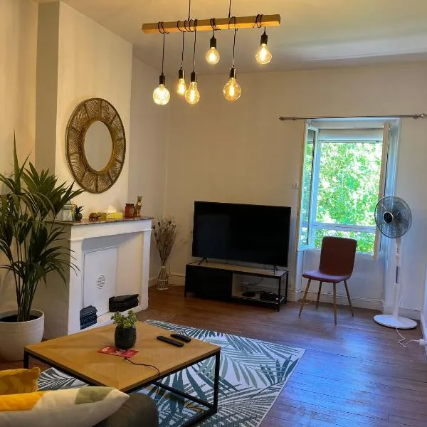 Très bel appartement tout proche du centre ville, hotel di Montélimar