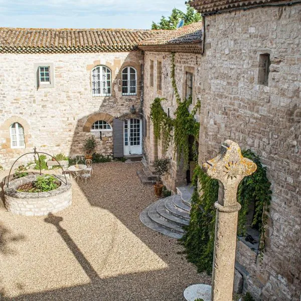 Prieuré Notre-Dame de Conil - 12e siècle, hotel v mestu Rognes