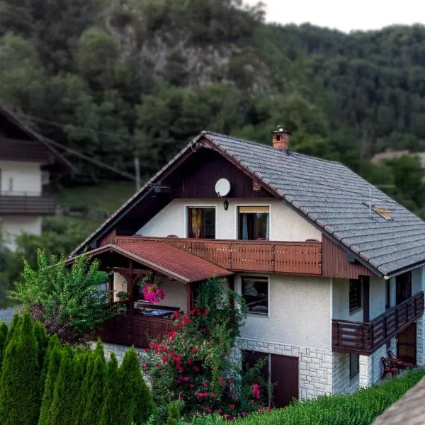 Alp House, hôtel à Bohinjska Bela