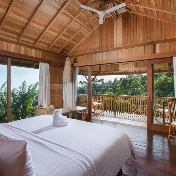 Giriwood Hotel & Villa, hotel em Munduk