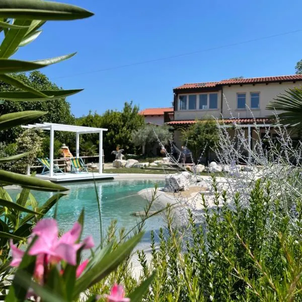 Villa Tilly, hotel a Trarivi