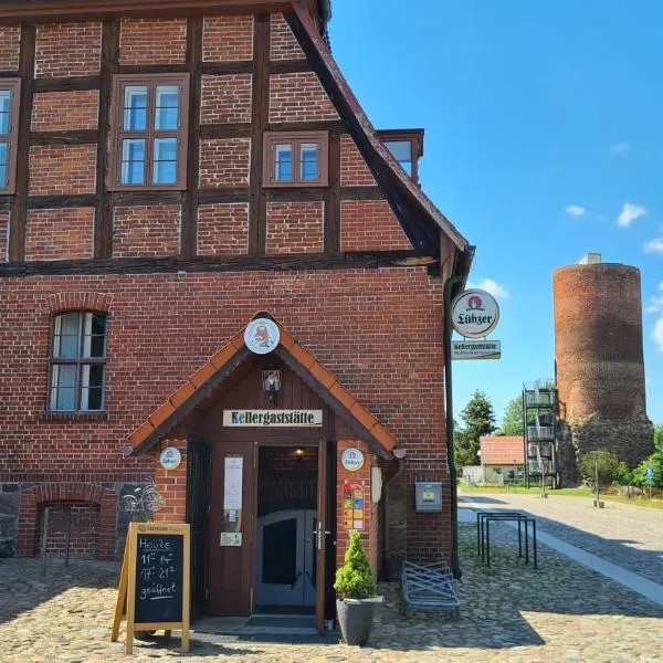 Schloss Rothenklempenow, hotel in Ramin