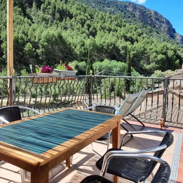 La Fuente de Arnedillo, hotel in Santa Eulalia Bajera