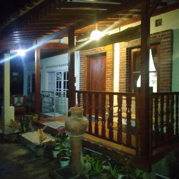 Penginapan Homestay Mudiyono Syari'ah – hotel w mieście Borobudur