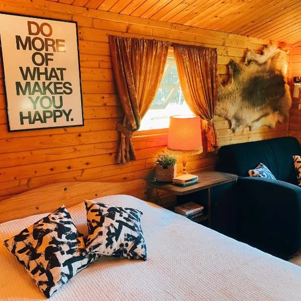 Loond country house near the Lake, hotel v destinaci Kaunissaare
