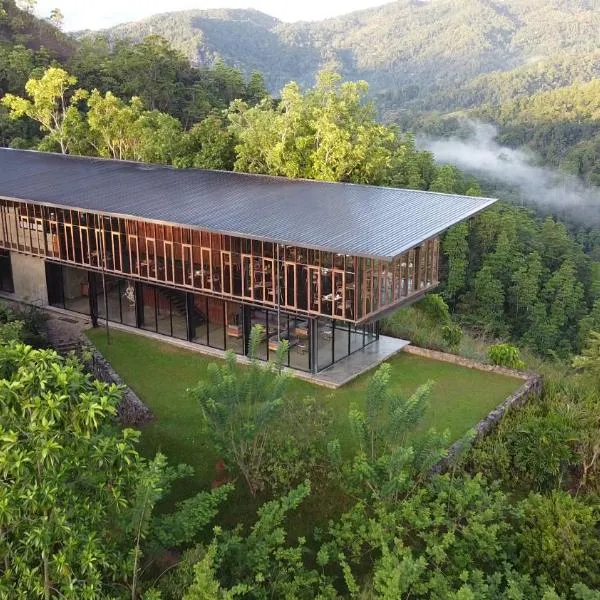 Santani Wellness Kandy, hotel in Kandy