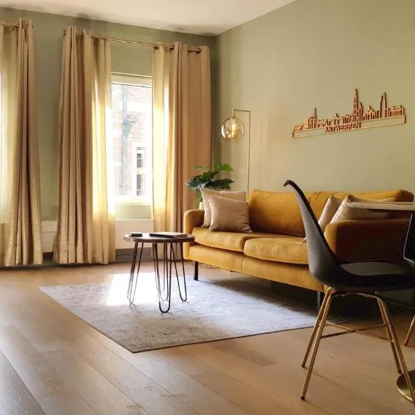 BnB Antwerpen - CHIQUE, hotel in Antwerp