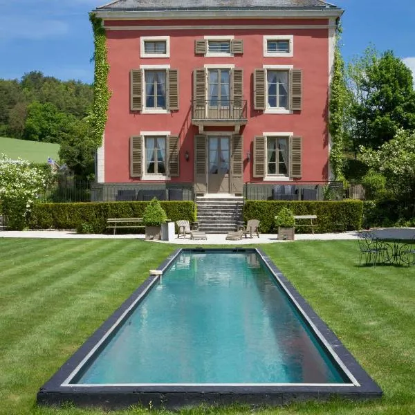 Château de Courban and Spa Nuxe, hotel v destinaci Courban