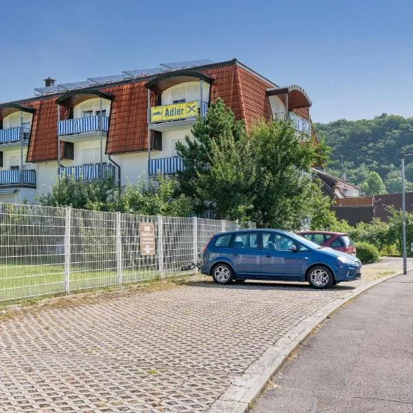 Hotel Adler mit Gasthaus, hotel v destinaci Haßmersheim