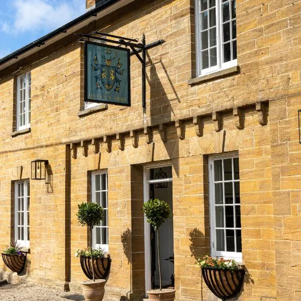 The Queens Arms, hotel di Sherborne