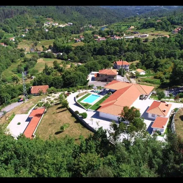 Ermal Village, отель в городе Виейра-ду-Минью