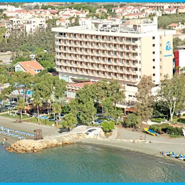 Poseidonia Beach Hotel, hôtel à Akrounta