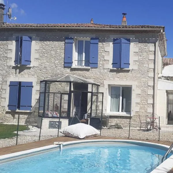 Les Flots De Ma Vie Chambres D Hotes et tipi Florence Et Virginie Gossin – hotel w mieście Barzan