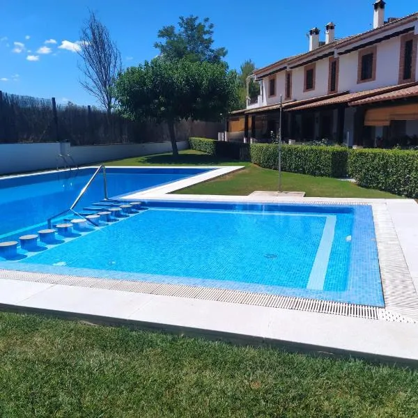 Casa Rural Alamillo, hotel v destinaci Luque