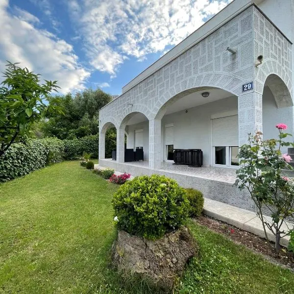 Montesun Holiday Novak Home, hotel in Budva
