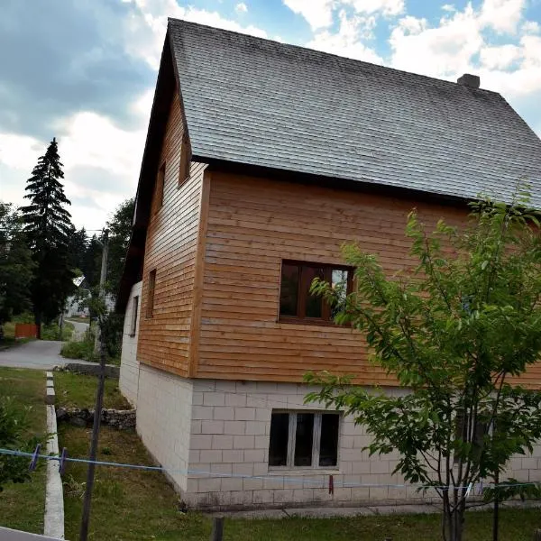 Srna Chalet - Rooms, hotel na Žabljaku