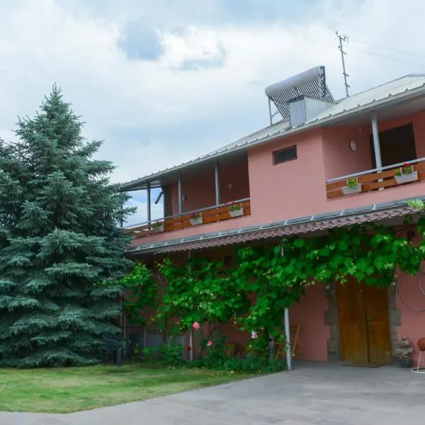 Old Bridge B&B, hotel v destinaci Yeghegnadzor