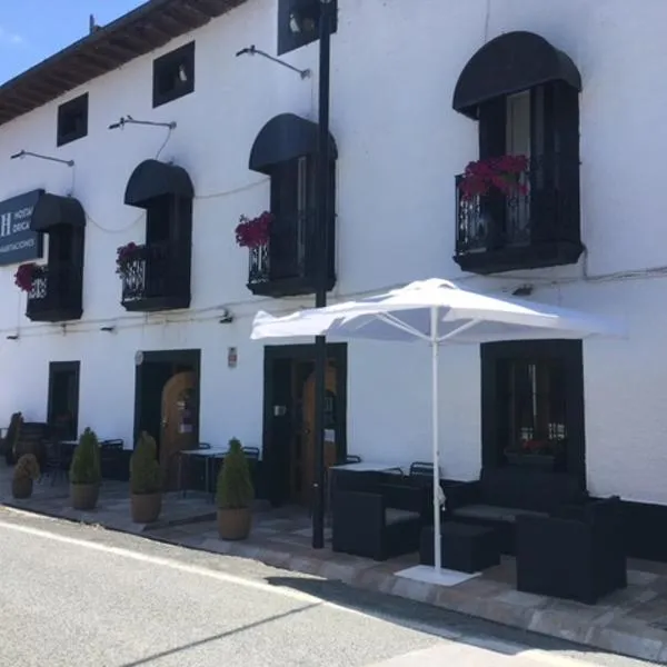 Hostal Rural Oricáin, hôtel à Akerreta