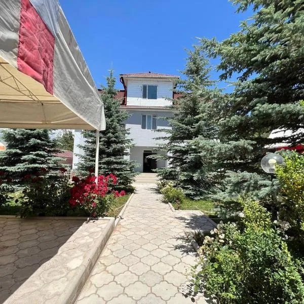 Гостевой дом Акварель 阿克瓦雷爾旅館 Guest house Akvarel 게스트하우스 아크바렐, Hotel in Tscholponata
