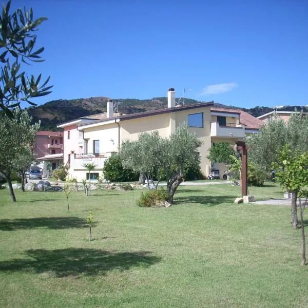 Villa Toti, hotel v destinácii Montepaone