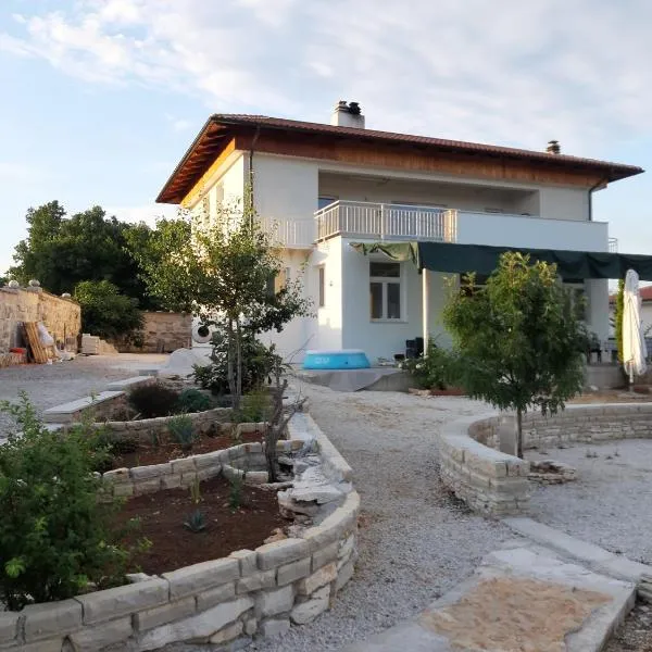 Apartman Brina, hotel in Tomišići