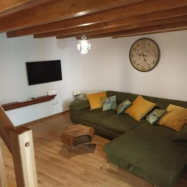 Casa Mali, hotel in Cres