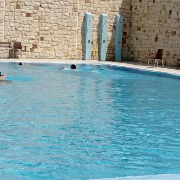 Résidence neuve avec piscine M’diq, ξενοδοχείο σε Mʼdik