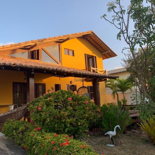 Excelente casa na Praia do Coqueiro com 4 suítes a 100m da praia