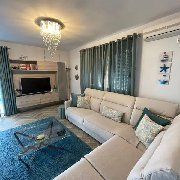 Lux Apartment MMS1, hotel in Krimovice