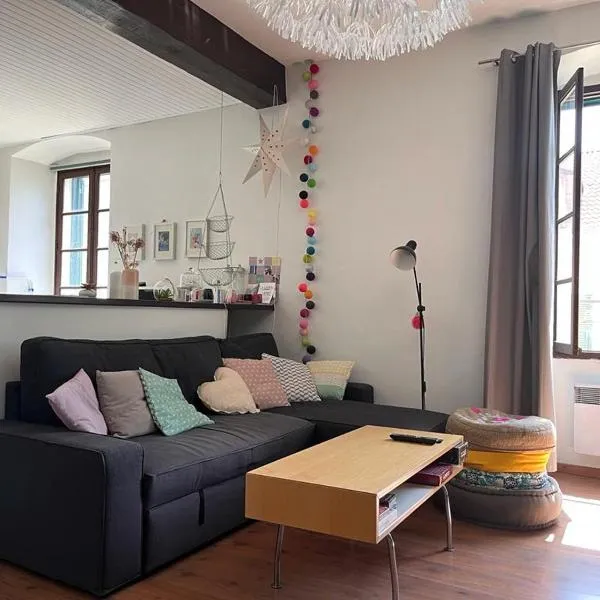Joli appartement F2 centre ville de Corte, hotel v Corte