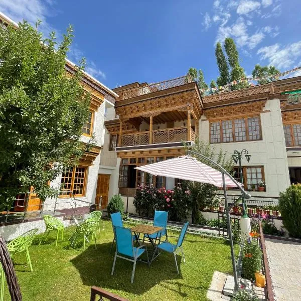 New Royal Guest House, hotel v destinaci Léh