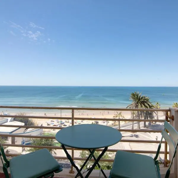 Ocean View Apartment, hotel di Armação de Pêra