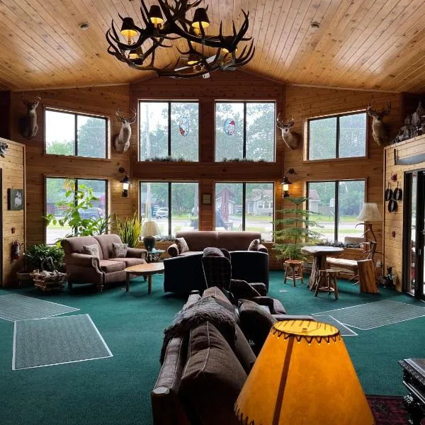 Boulder Bear Motor Lodge, hotel di Lac du Flambeau