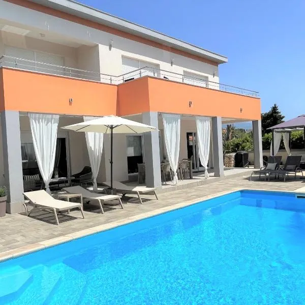 Holiday villa Summer escape on Island Rab, hotel v destinaci Barbat na Rabu