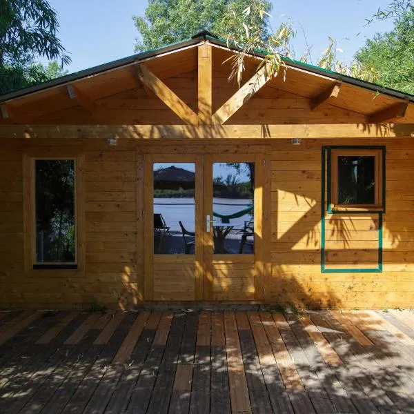 CABANE BAMBOU, hôtel à Fronsac