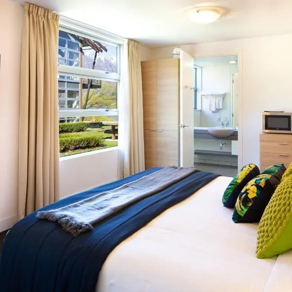 Hello QT Marina, hotel in Queenstown