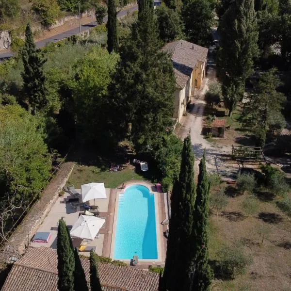 Pieve Sant'Angelo, hotel v destinaci Campello sul Clitunno