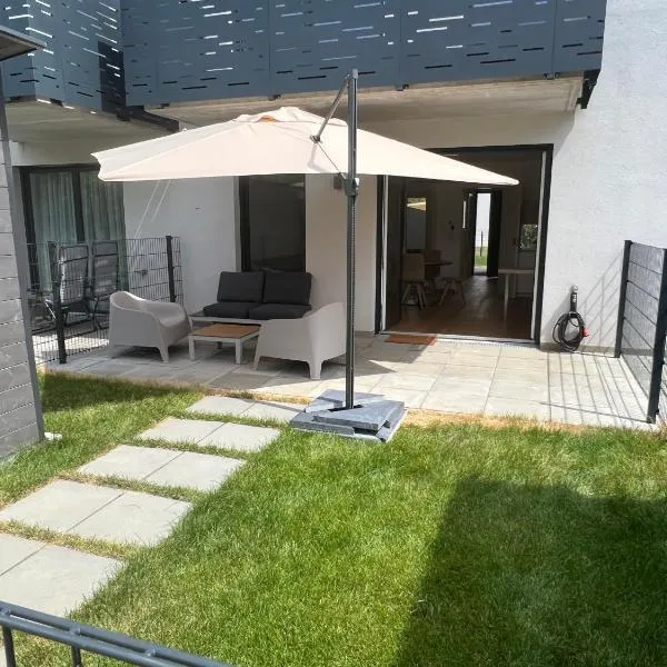 SPA-Residenz PRIVATE independent SELF-CATERING Apartment with private Garden BEST VALUE residential-style use, hotel Nezsiderben