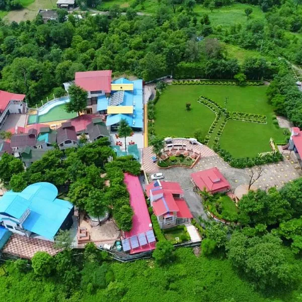 Hunky Dory Resort, khách sạn ở Pathānkot