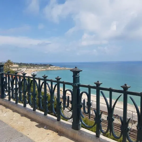 Exceptional apartment in the heart of the city, hotel en Tarragona