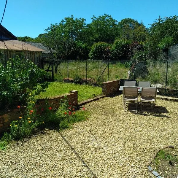 gîte chez Anne et Flo, hotel di Charny