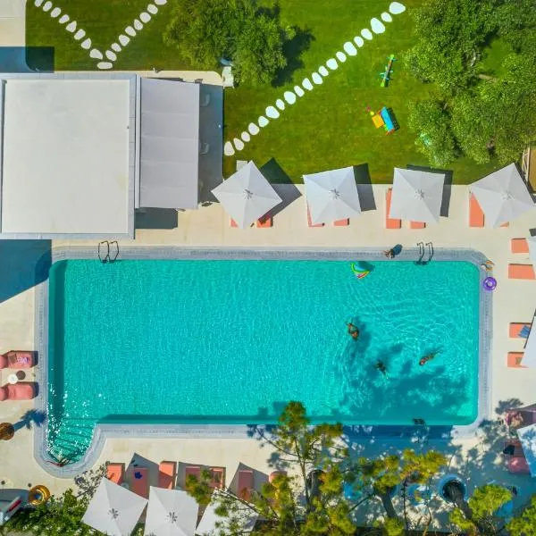 Cocoοns Suites & Villas Fourka, hotel Fúrkában