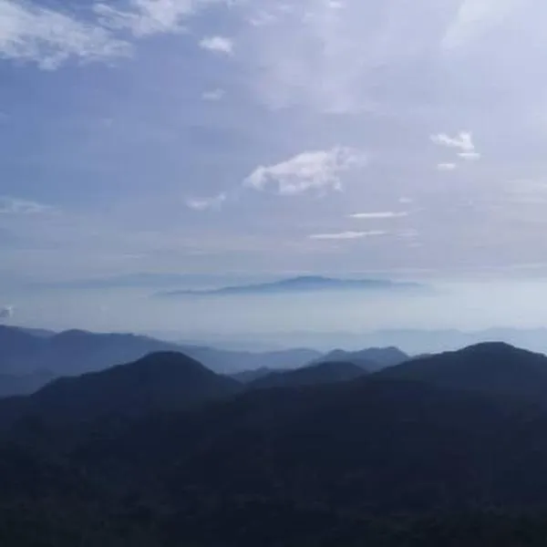 12 Pax Skyview Homestay 2 Family Room 2R2B Golden Hills Mountain View Genting Highland, hotel v destinaci Genting Highlands