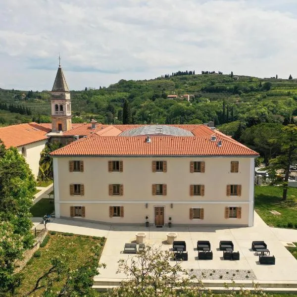 Stella Maris pastoral home, viešbutis mieste Strunjan