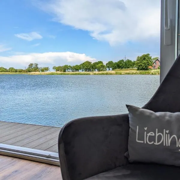 Hausboot Wangermeerblick (Floating Home), hotel v destinaci Wangerland